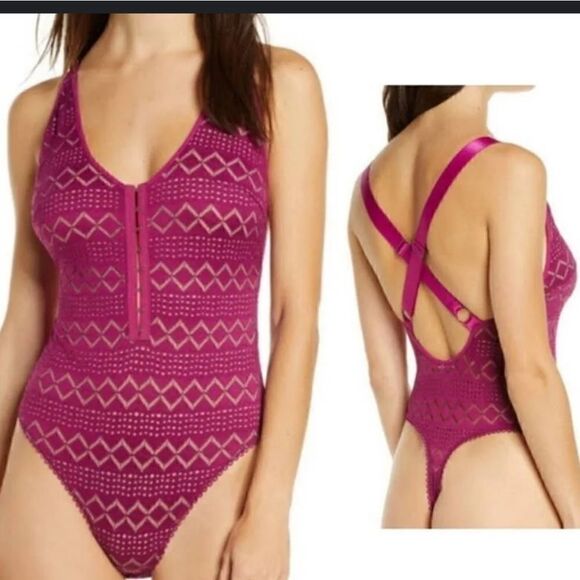 Free People Bodysuit Thank you Never in Magenta Small - Picture 2 of 4